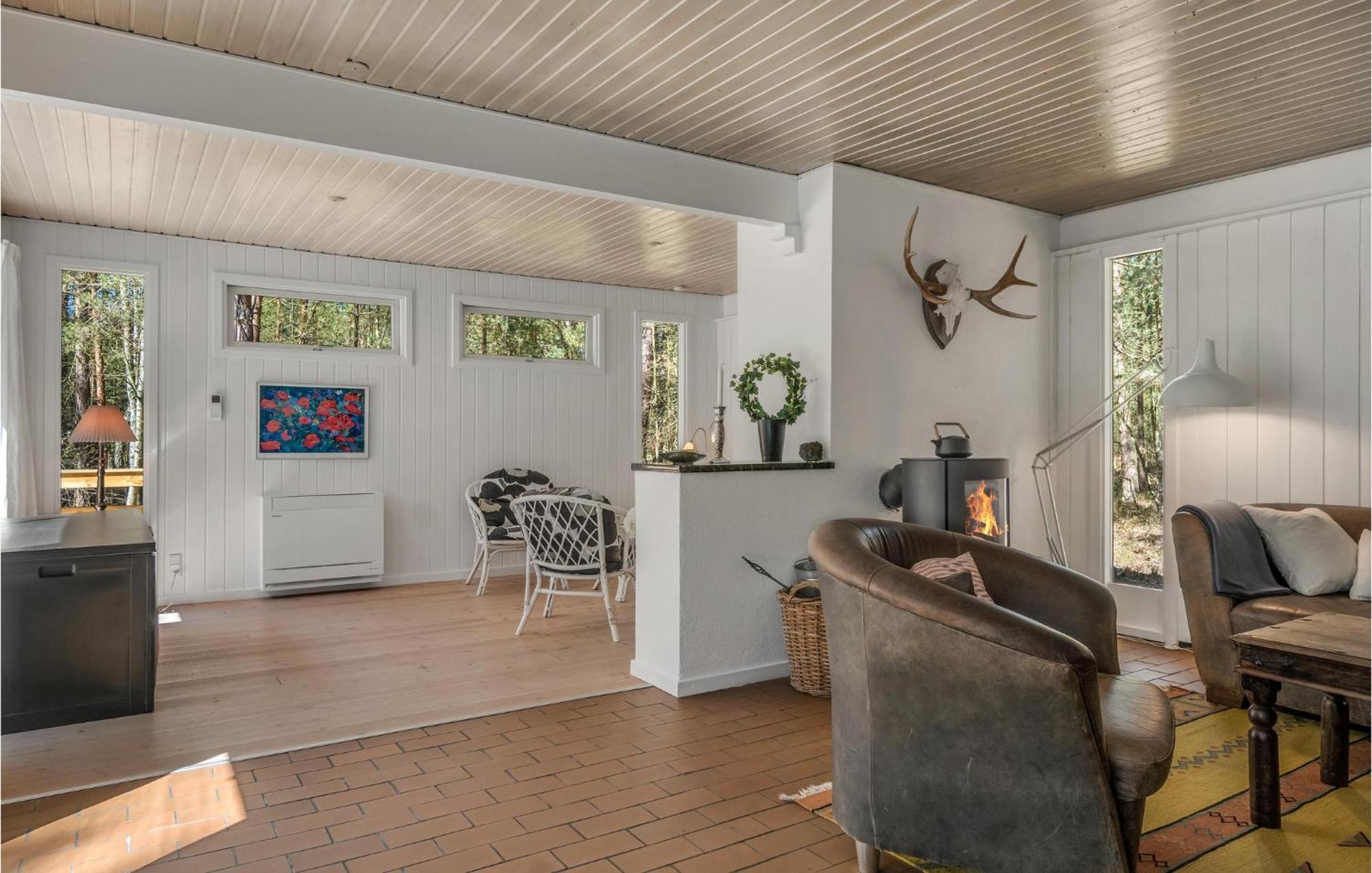Lovely Home In Nexo With Kitchen Buitenkant foto