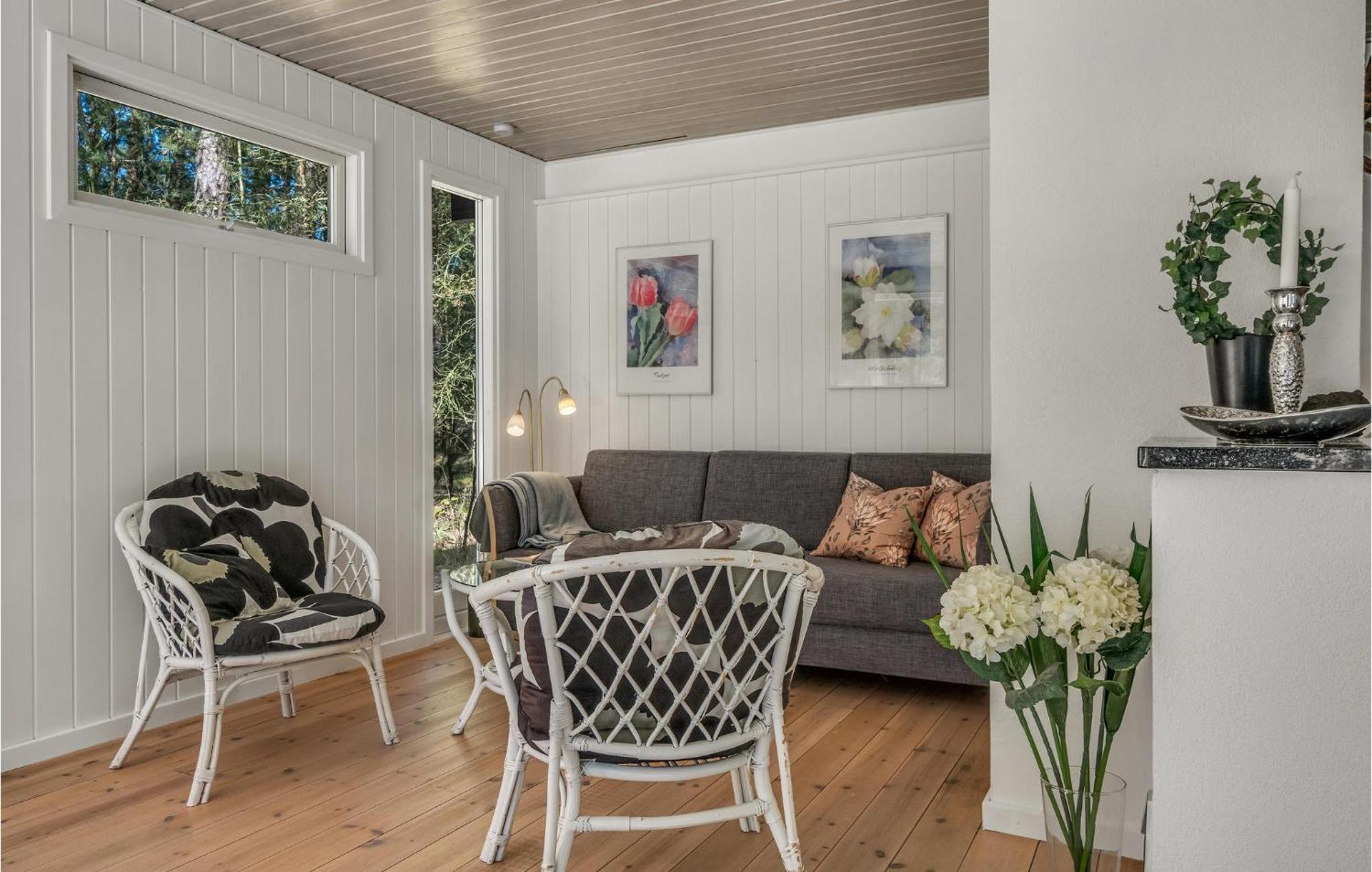 Lovely Home In Nexo With Kitchen Buitenkant foto